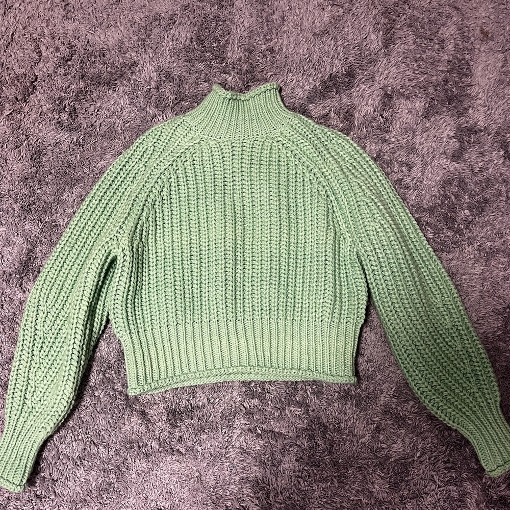 H&M sweater